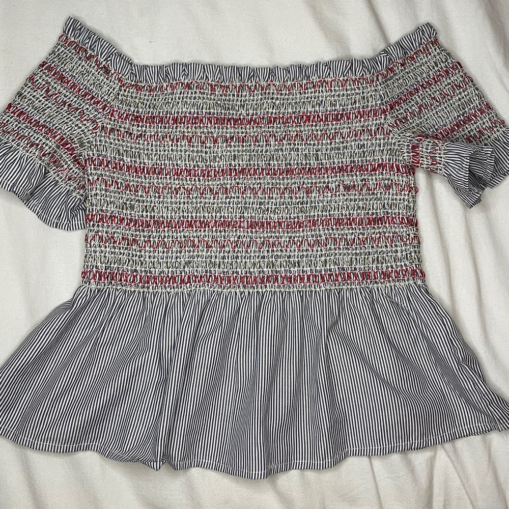 Never worn, downsizing